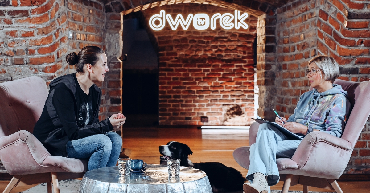 Katarzyna Haramata i pies Zen w Dworek TV