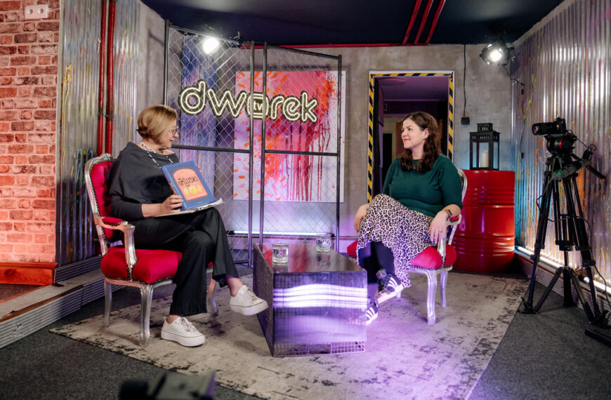 Paulina Nawrocka - Olejniczak i Renata Głowacka w studiu Dworek TV