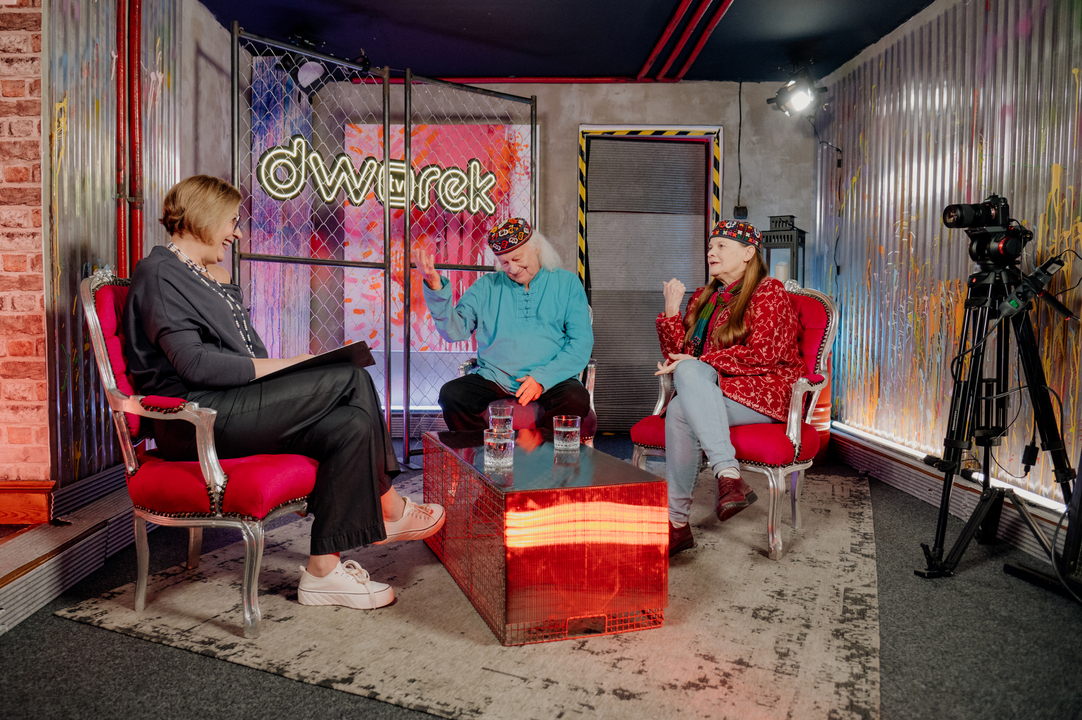 Elżbieta i Andrzej Lisowscy w czasie nagrania w Dworek TV